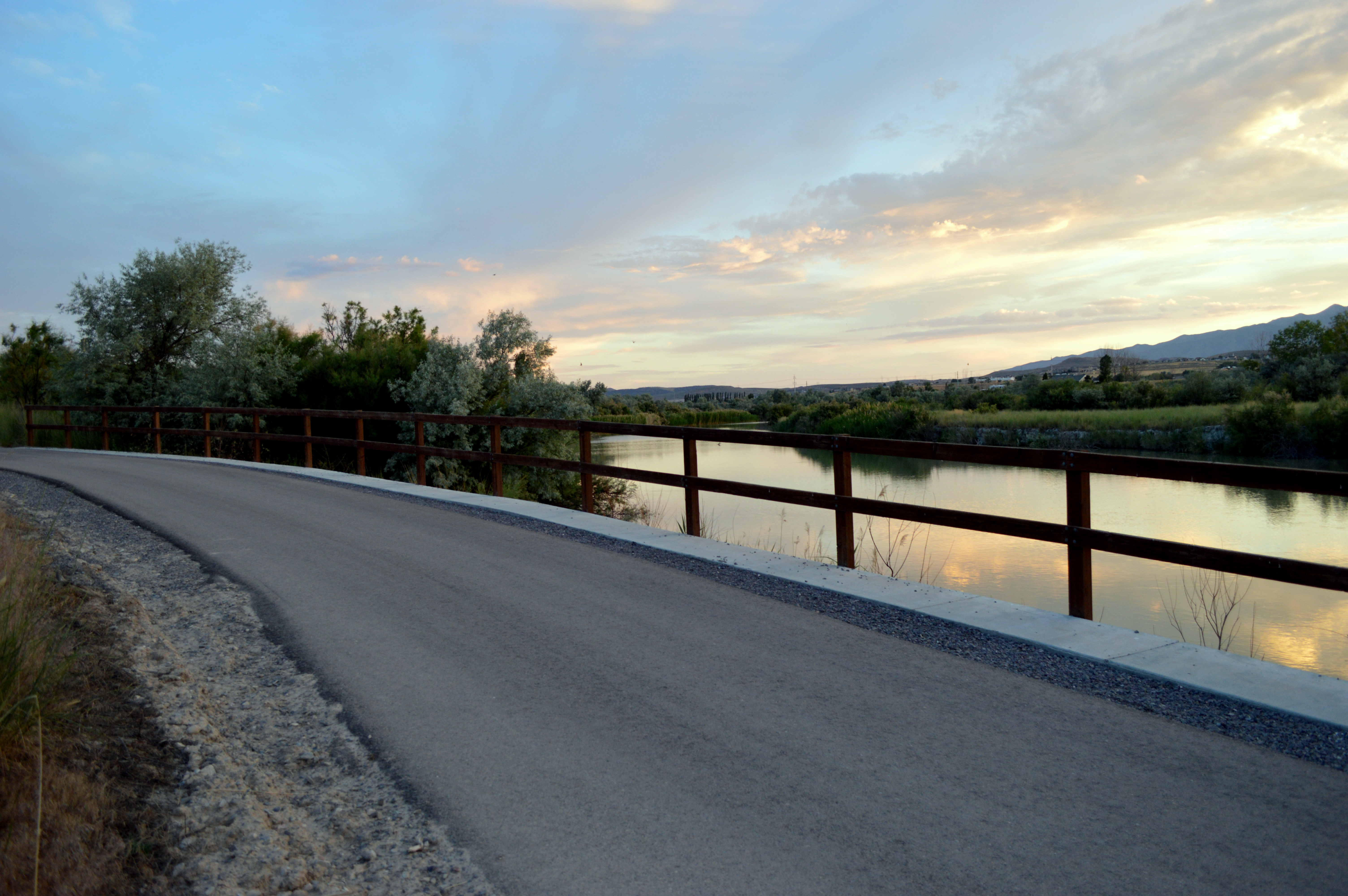 Sunset near the Mountain View Highway on the Jordan River Parkway. Photo: Nicole Kunze
