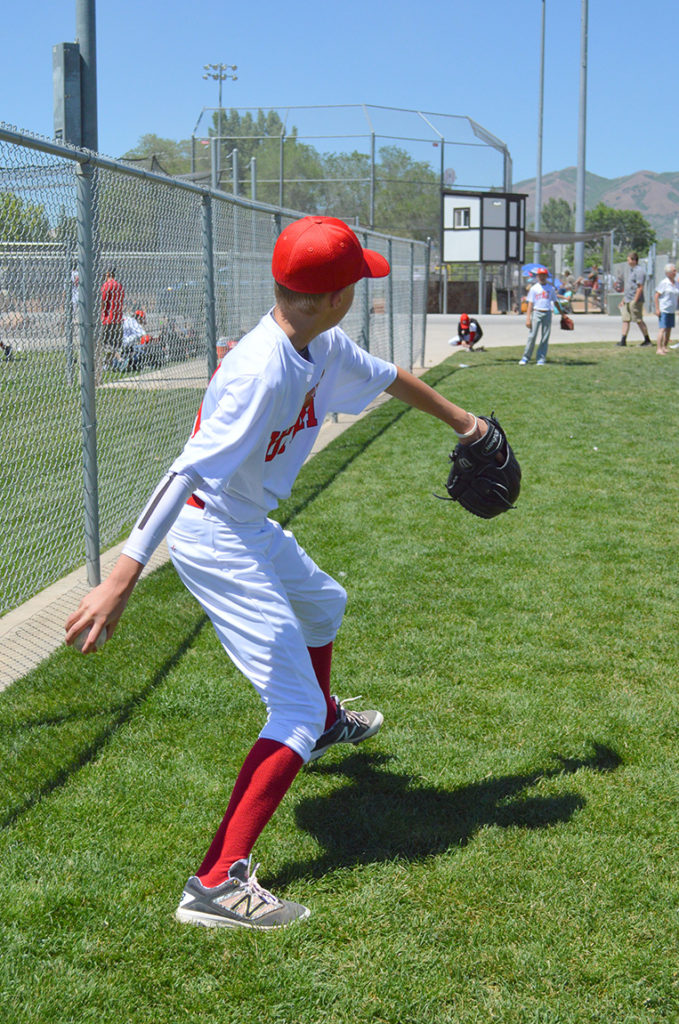 Kayden Mortensen warming up at Vets Park. Photo: Nicole Kunze